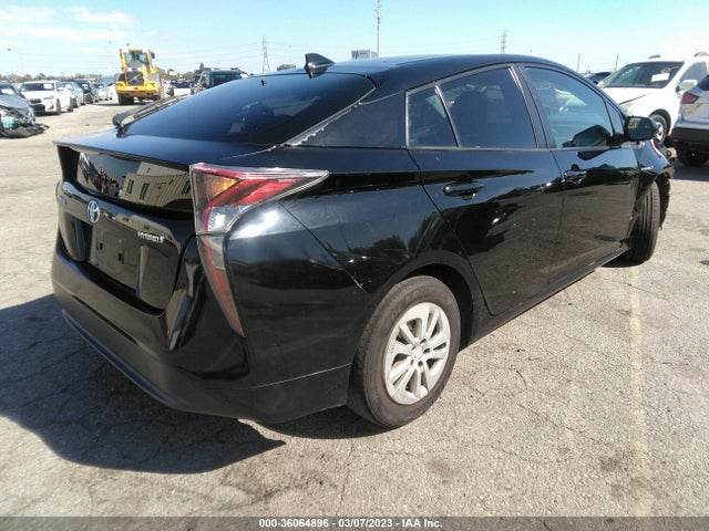 Toyota Prius Two 2016 JTDKBRFU5G3008041 Image 5