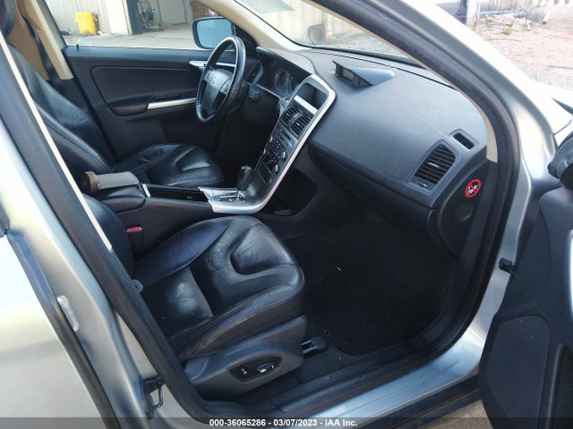 2010 VOLVO XC60 3.2L VIN: YV4960DLXA2126184