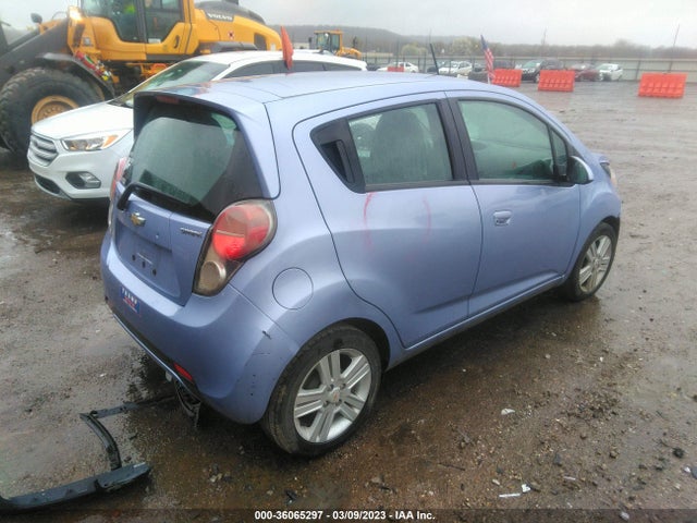 Chevrolet Spark Lt 2015 KL8CD6S96FC740457 Image 4
