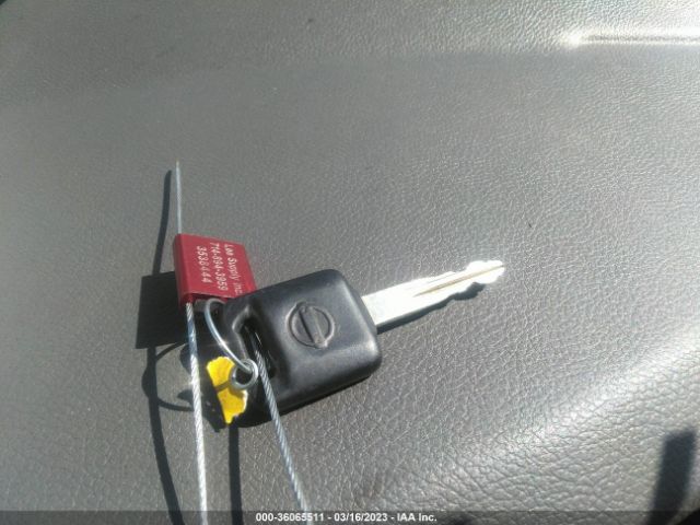 5BZAF0AA1FN852251 Nissan Nvp Sl