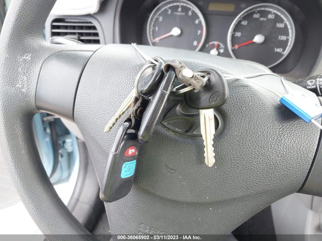 2010 HYUNDAI ACCENT GS VIN: KMHCM3AC1AU182003