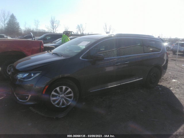 2018 CHRYSLER PACIFICA TOURING L VIN: 2C4RC1BGXJR143074