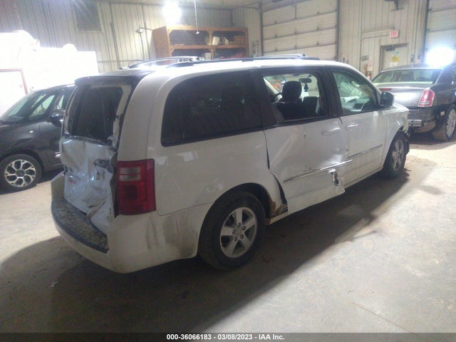 2010 DODGE GRAND CARAVAN SXT VIN: 2D4RN5D18AR211014