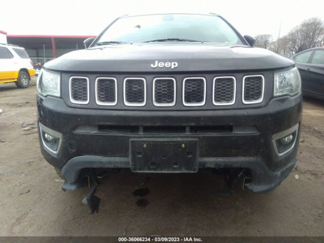3C4NJDCB8JT230607 Jeep Compass Limited