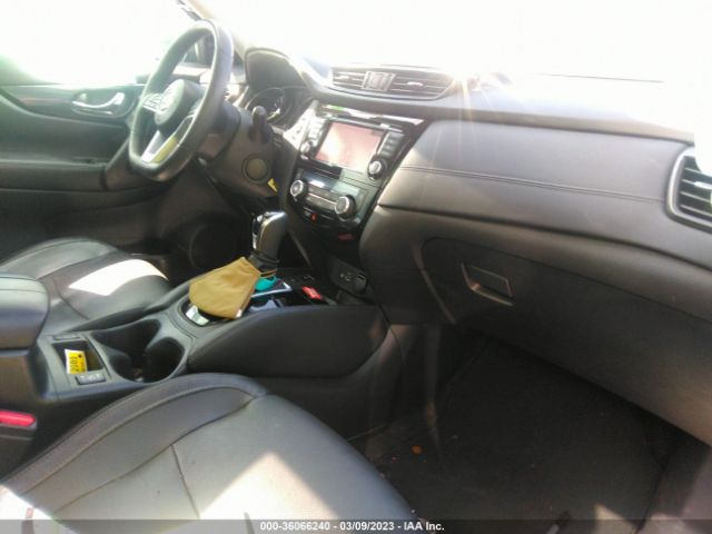 5N1AT2MV5KC707556 Nissan Rogue Sl