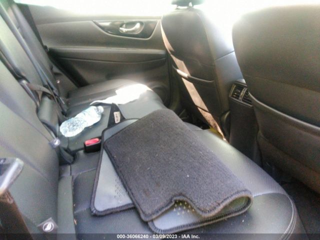 5N1AT2MV5KC707556 Nissan Rogue Sl