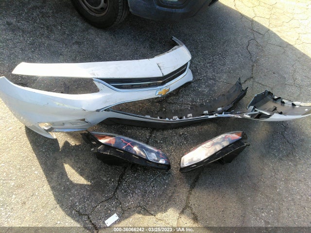 Chevrolet MALIBU LT 2018 1G1ZD5ST1JF146964 Image 4