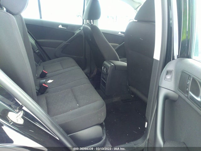 WVGBV7AX6FW568723 Volkswagen TIGUAN S