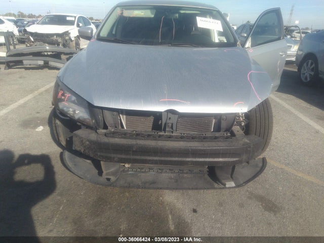 Volkswagen PASSAT SE 2013 1VWBP7A3XDC090703 Image 8