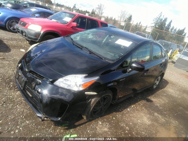 Toyota Prius Four 2015 JTDKN3DUXF0460557 Image 2