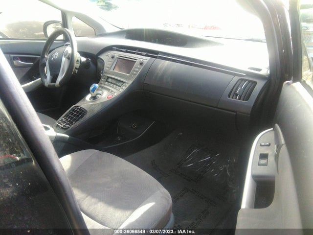 Toyota Prius Four 2015 JTDKN3DUXF0460557 Image 6