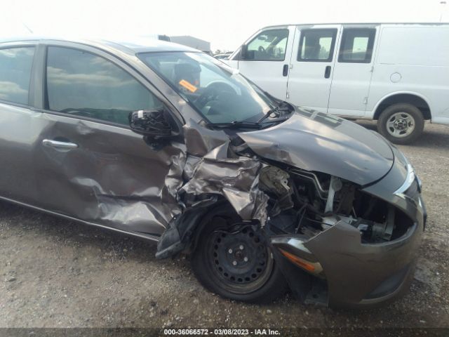 3N1CN7AP1HL856640 Nissan Versa Sedan Sv
