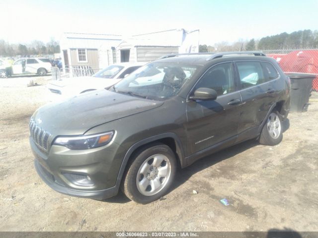 1C4PJLCB0KD109094 Jeep Cherokee Latitude