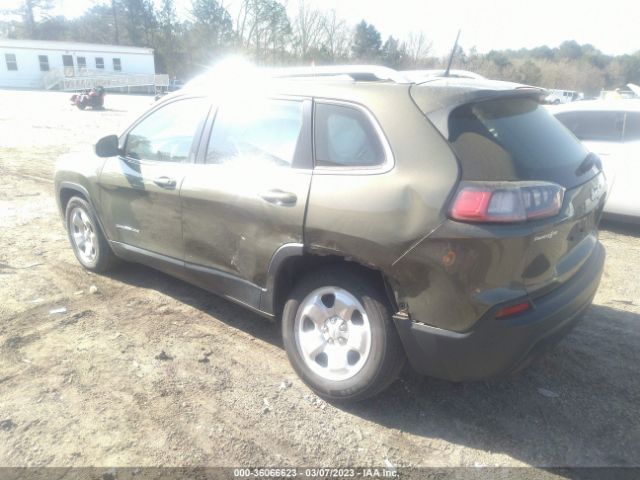 1C4PJLCB0KD109094 Jeep Cherokee Latitude