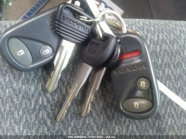 Honda Civic Lx 2000 1HGEJ6678YL059951 Image 3