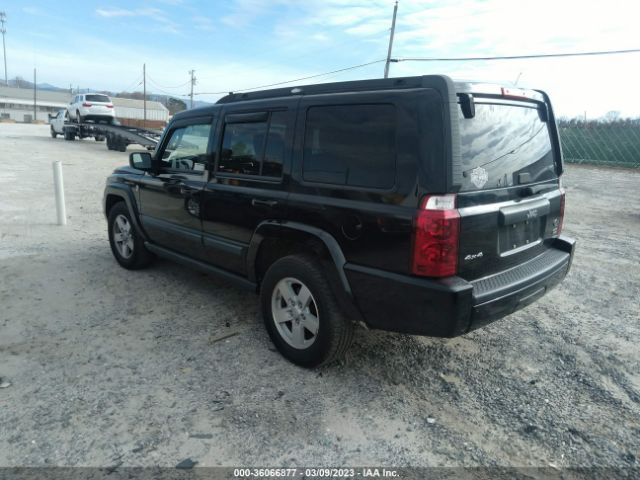 1J8HG48N88C164847 Jeep Commander Sport