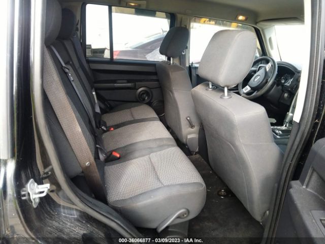 1J8HG48N88C164847 Jeep Commander Sport