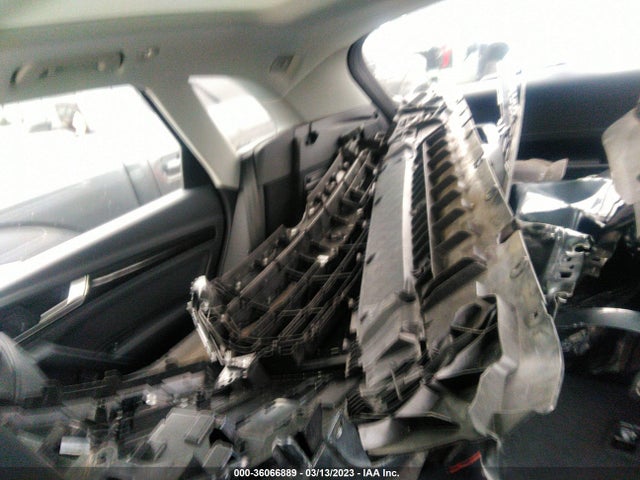 WA1BNAFY0J2224110 Audi Q5 Premium Plus