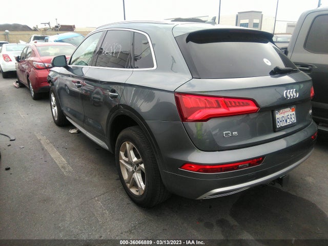 WA1BNAFY0J2224110 Audi Q5 Premium Plus
