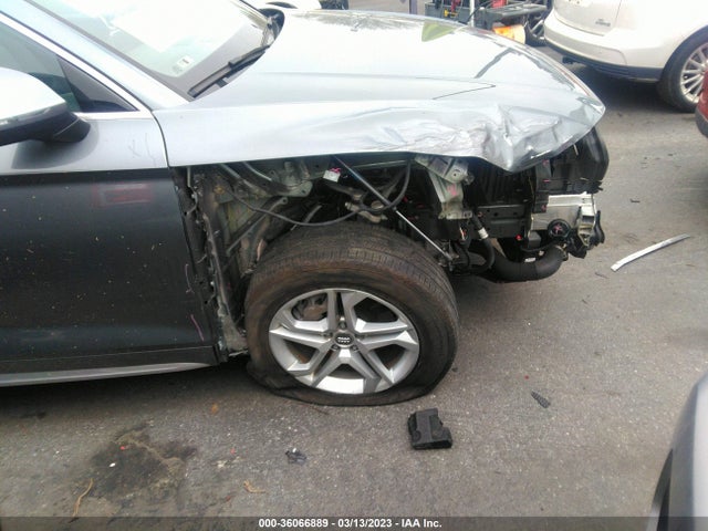 WA1BNAFY0J2224110 Audi Q5 Premium Plus