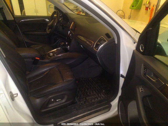 WA1CMAFP5EA114132 Audi Q5 Premium Plus