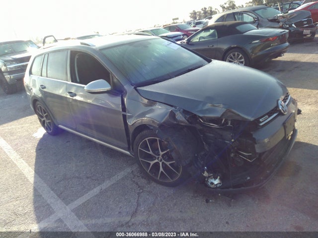 2018 Volkswagen Golf, VIN: 3VWM17AUXJM768024