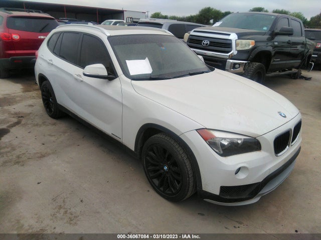 2015 WBAVM1C50FV315266 main image