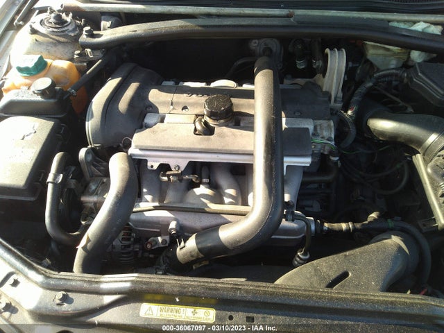 2002 VOLVO V70 VIN: YV1SZ58D921054200