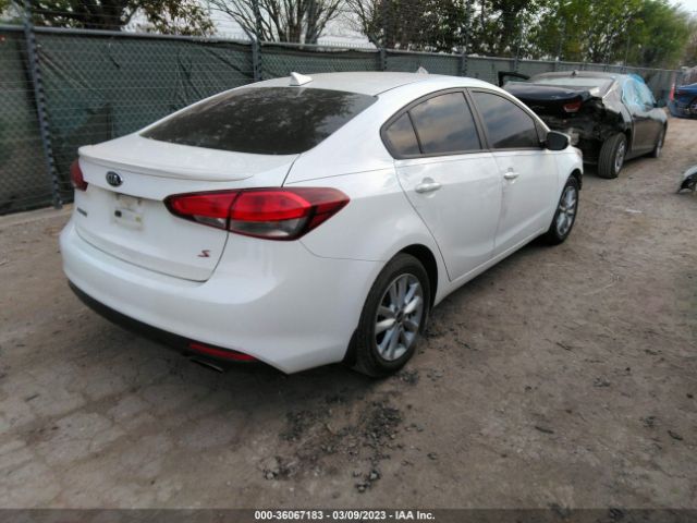 3KPFL4A78HE015482 KIA FORTE S