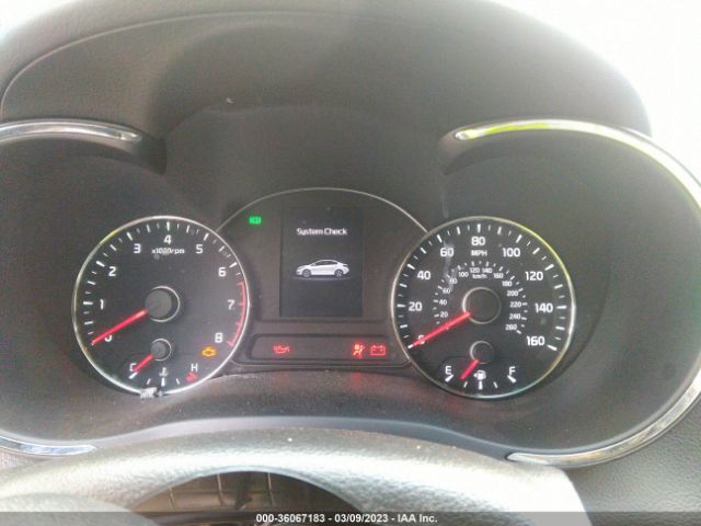 3KPFL4A78HE015482 KIA FORTE S