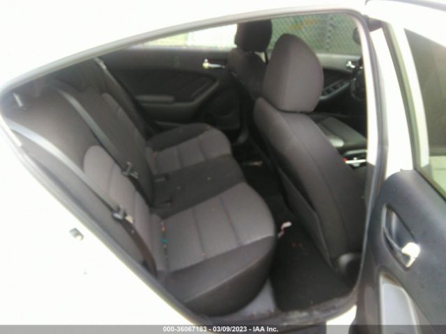 3KPFL4A78HE015482 KIA FORTE S