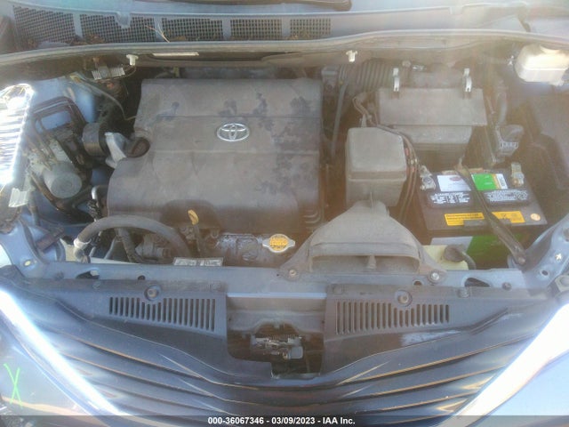Toyota SIENNA LE 2014 5TDKK3DC1ES442654 Image 10