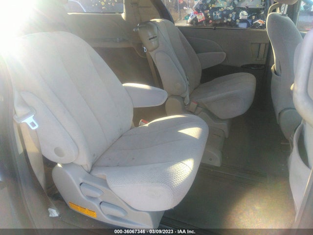 Toyota SIENNA LE 2014 5TDKK3DC1ES442654 Image 8