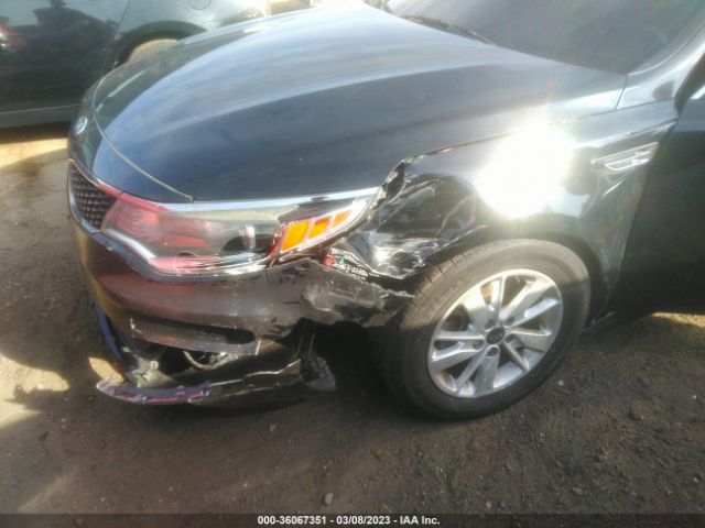 5XXGT4L36JG195296 KIA Optima Lx