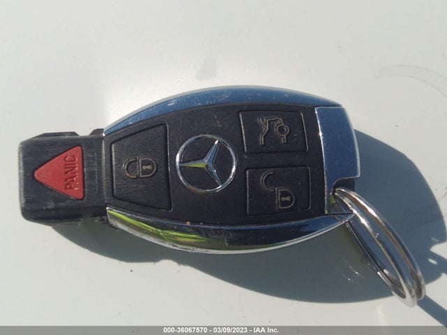 2014 MERCEDES-BENZ C-CLASS C 300 VIN: WDDGF8AB9ER324603