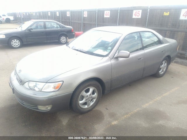 JT8BF28GXW0130525 Lexus ES 300 LUXURY SPORT SDN