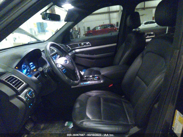 Ford EXPLORER XLT 2017 1FM5K8D83HGE41845 Image 6