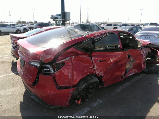 Tesla Model Y Long Range 2022 7SAYGAEE7NF351220 Image 4