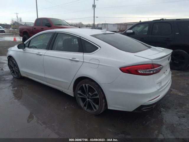 3FA6P0D98KR120054 Ford Fusion Titanium