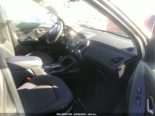 36067799 :رقم المزاد ، KM8JT3AC8AU040161 vin ، 2010 Hyundai Tucson Gls مزاد بيع