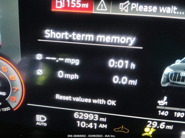 WA1EVAF15KD019288 Audi Q8 Premium Plus