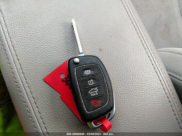 Hyundai SONATA SE 2017 5NPE24AF3HH474341 Image 11