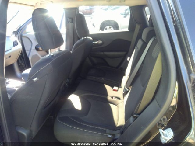 1C4PJLCB5GW217223 Jeep Cherokee Altitude