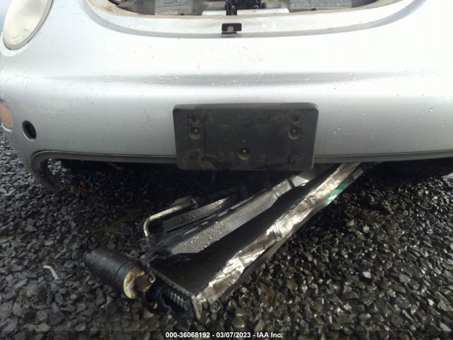 1998 VOLKSWAGEN NEW BEETLE VIN: 3VWBB61C1WM021893