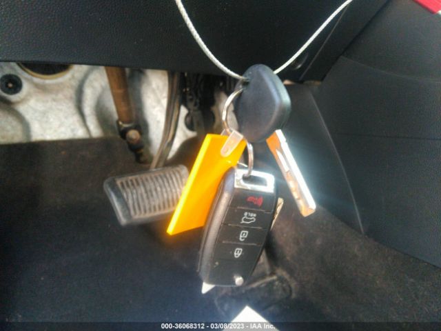 KNDJN2A20G7333379 KIA Soul Base