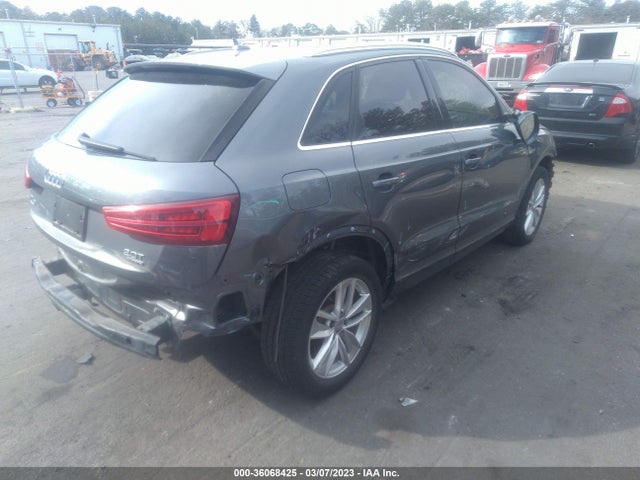 WA1EFCFS1GR002807 Audi Q3 Premium Plus
