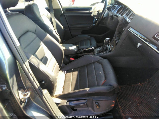 2018 Volkswagen Golf, VIN: 3VWL17AUXJM759612