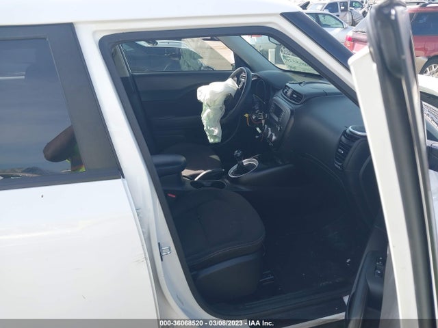 2016 KIA SOUL BASE VIN: KNDJN2A28G7324428