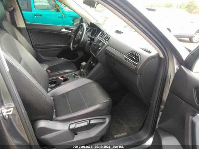 2018 VOLKSWAGEN TIGUAN SE VIN: 3VV3B7AX4JM001759