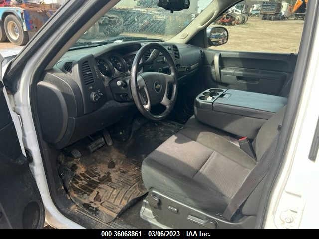 2011 CHEVROLET SILVERADO 1500 LT VIN: 3GCPCSE03BG169891